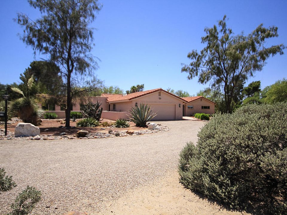 1st image of 925 W Landoran Ln
