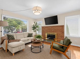 8317 30th Ave NW, Seattle, WA 98117