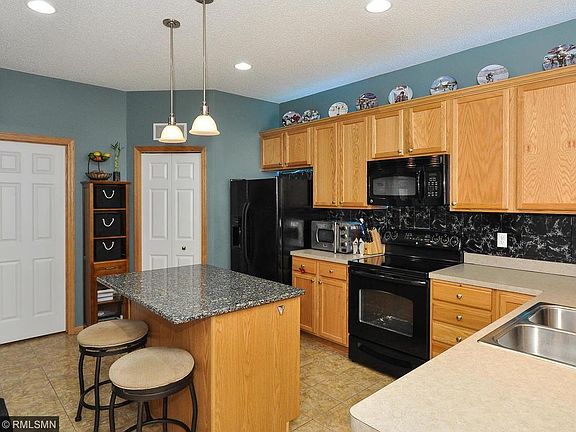 4th image of 4503 Rosemary Way Unit 8