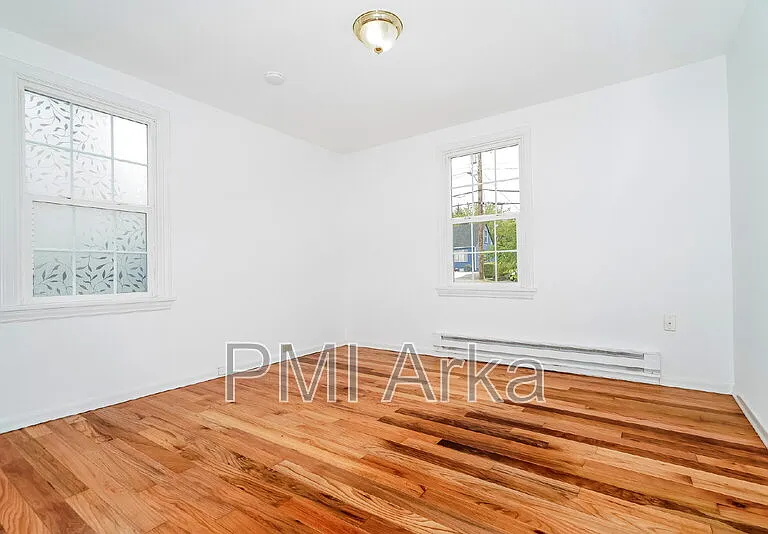 7306 S 115th St — Photo 7