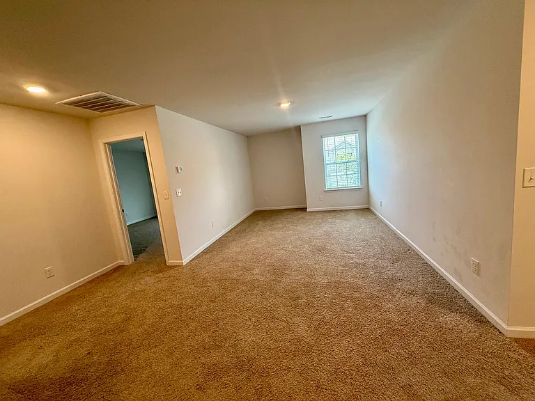 13023 Newburgh Green Dr — Photo 21