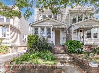 6929 67th Pl, Ridgewood, NY 11385