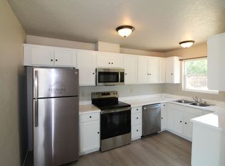 19 E 14th Ave, Kennewick, WA