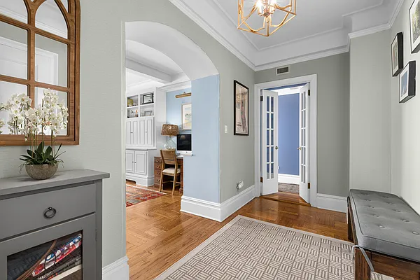 Sold by Sotheby's International Realty | media 6