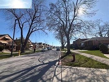 4th image of 7337 W 55th Pl