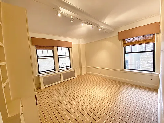 Rented by Rachel Realty | media 20