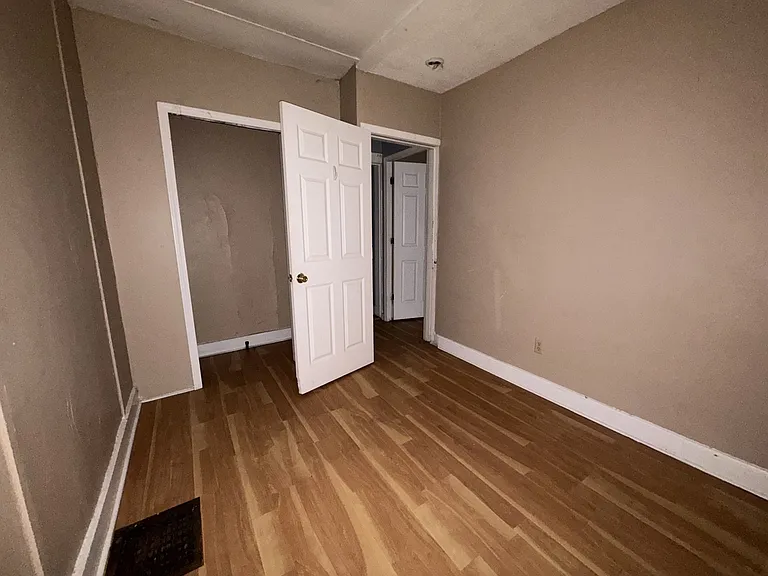 514 W Marion St #B — Photo 7