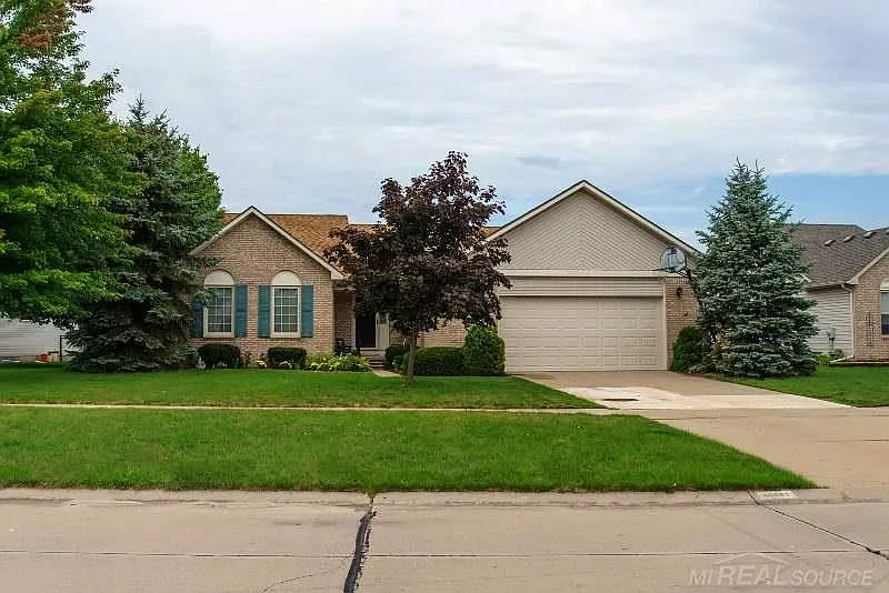 46867 Creekside Blvd photo 1