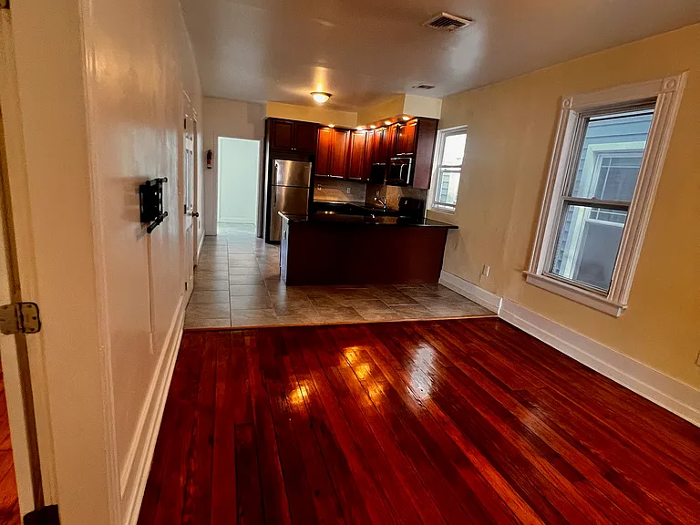 708 N 5th St #2 — Photo 8