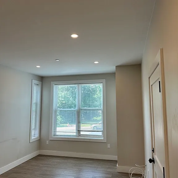 58 River St #6 — Photo 6