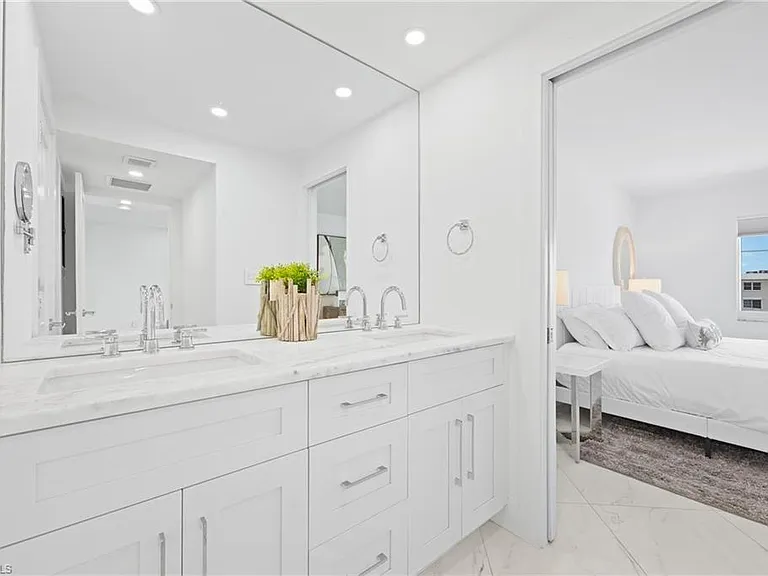 3443 Gulf Shore Blvd N #803 — Photo 14