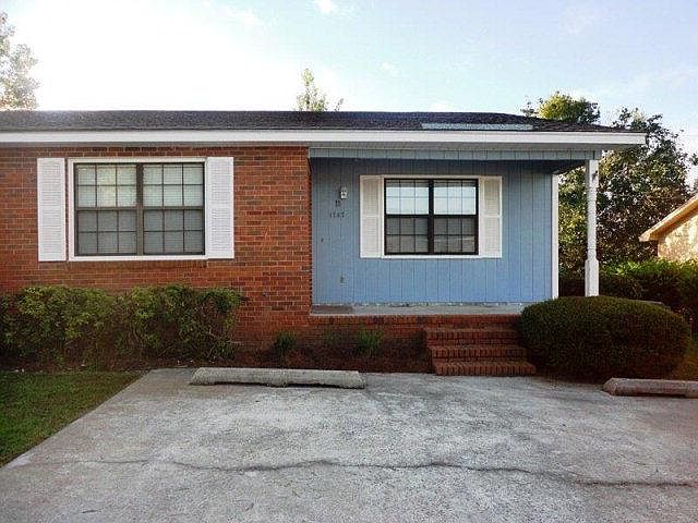 1st image of 1747 Poplar St APT B