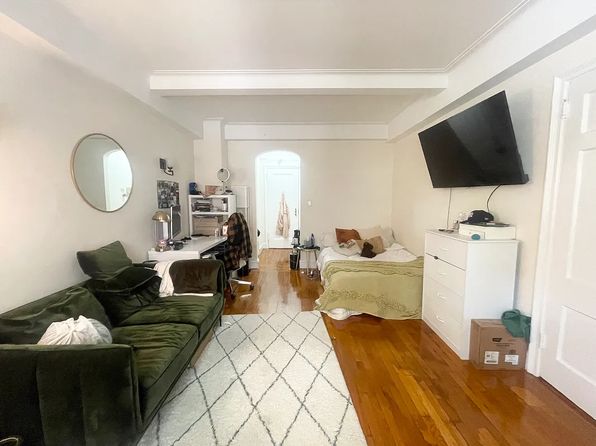 121 E 31st St APT 6F