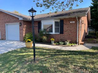 1516 Berwyn Dr, Maryville, TN 37803