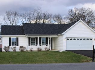 372 Marlowe Dr, Inwood, WV
