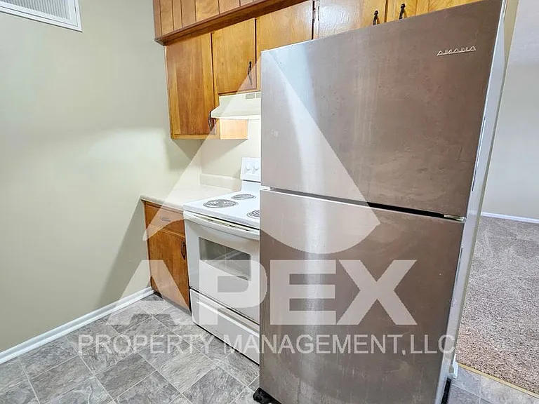 Springdale Apartments — Photo 30