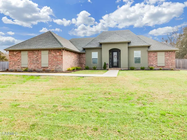 1279 Camp Bon Temps Rd, Breaux Bridge, LA 70517