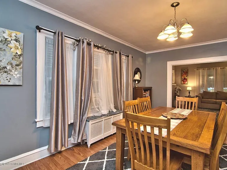 2333 Adams Ave — Photo 6