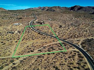 8825 Lobo Pass Rd, Joshua Tree, CA 92252