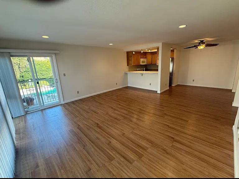 2348 La Costa Ave #205 — Photo 2