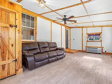 2347 Byrnes Dr — Photo 22