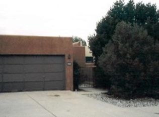 5823 Elmwood Dr NE, Albuquerque, NM 87109