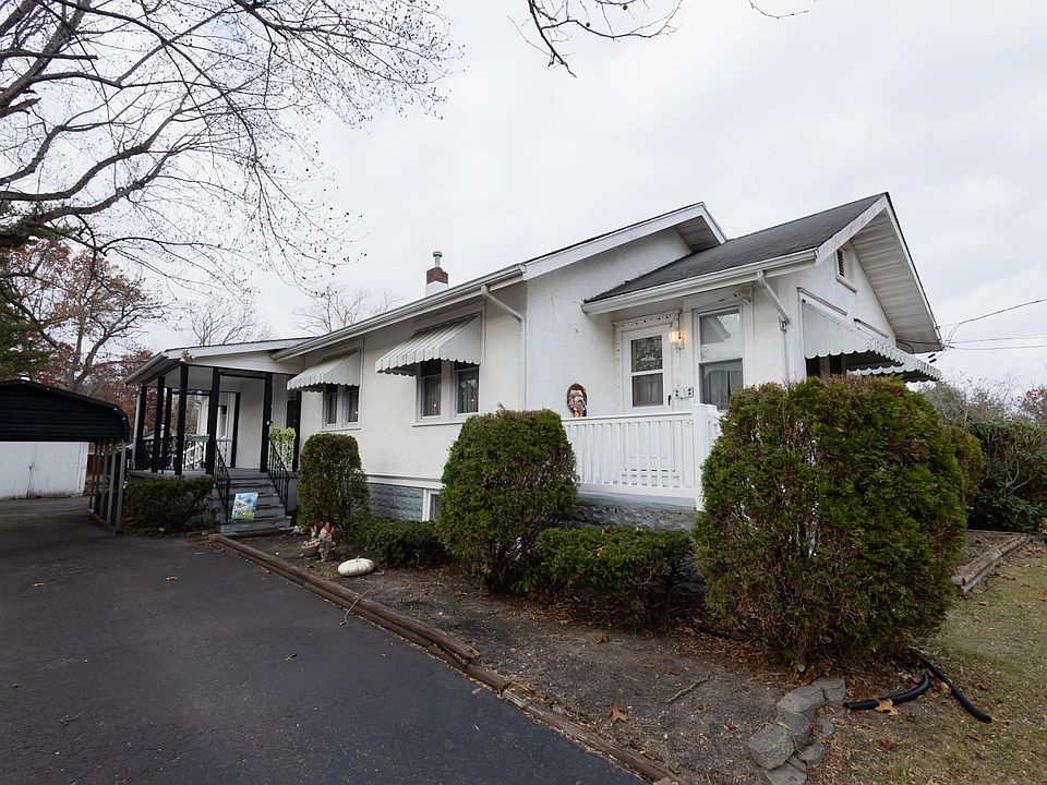 1st image of 379 S Vienna Ave