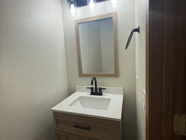 2805 Cowles St #3 — Photo 5