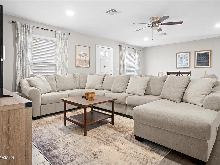 1211 W Palomino Dr — Photo 9