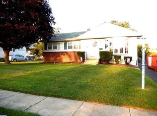 151 Edgewood Ln, Brookhaven, PA