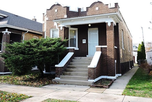 1st image of 1234 S 61st Ct