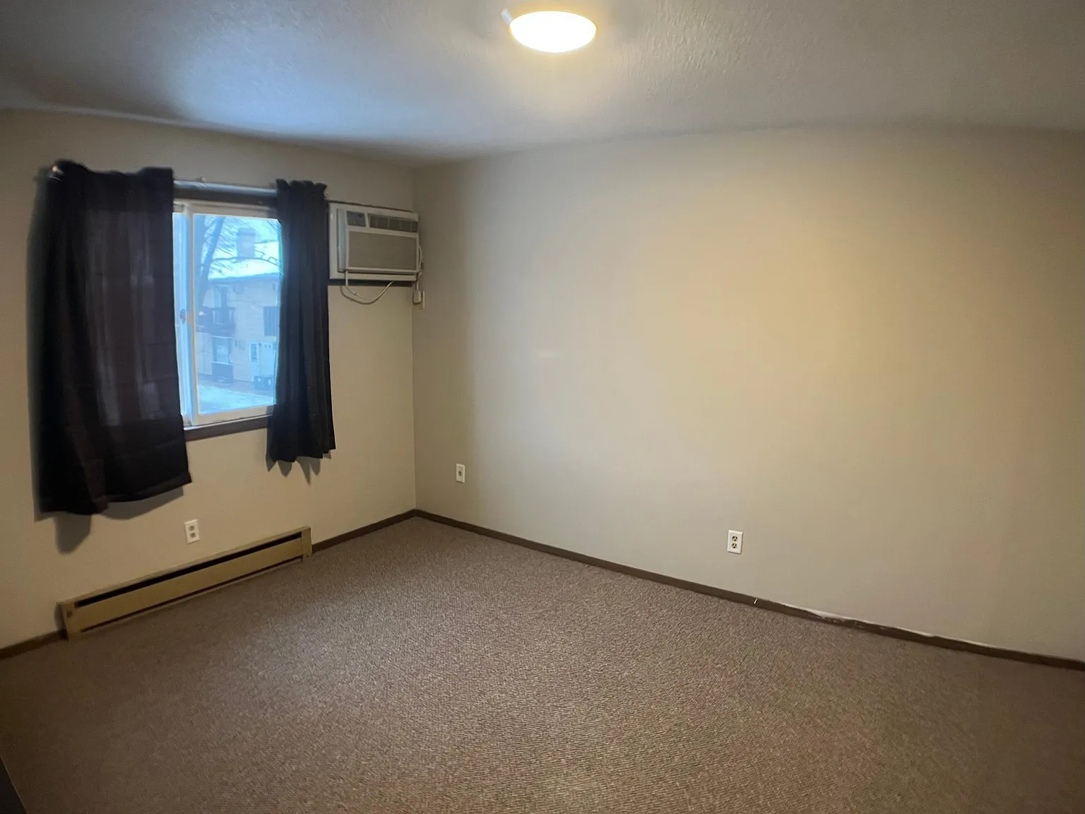 1500 E Ave NW — Photo 4