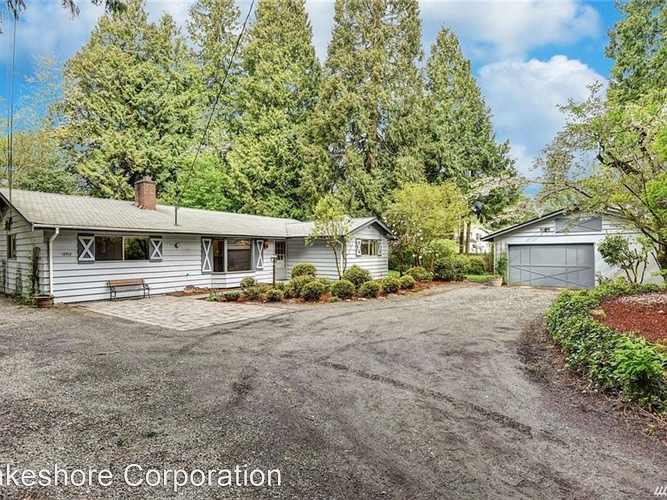 1st image of 12712 NE 80th Ln