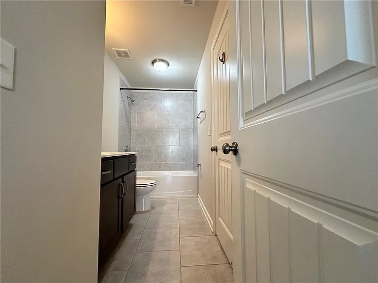 3253 Cavendish Ct — Photo 30