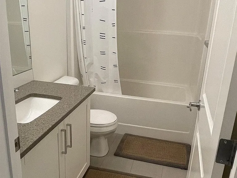 207-30 Mahogany Mews SE #207 — Photo 7