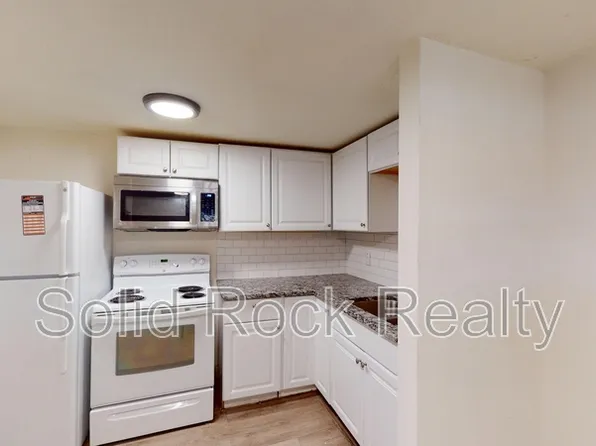1411 S Corona Ave APT 03, Colorado Springs, CO 80905