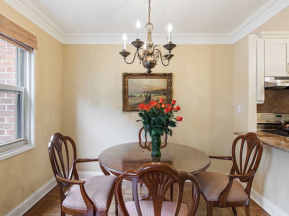 3rd image of 347 E 53rd St APT 4C