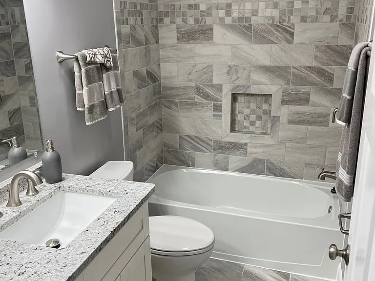 1457 Coutant Ave — Photo 12