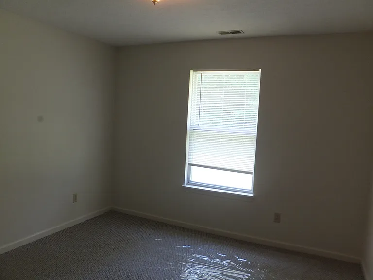 494 Pheasant Run — Photo 17