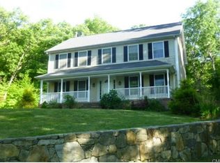 71 Woodland St, Naugatuck, CT 06770
