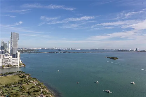 1717 N Bayshore Dr #Penthouse D39 Photo 1