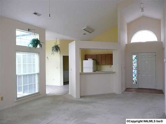 4th image of 214 Millstone Ln