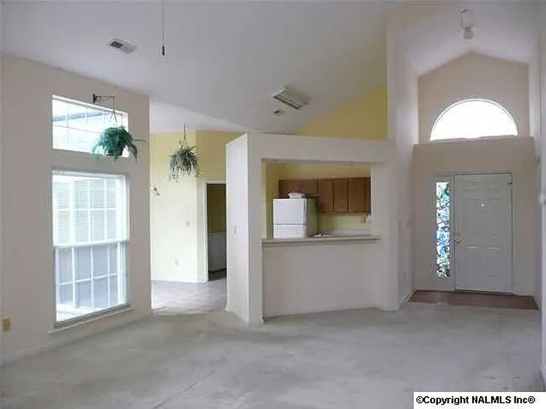 214 Millstone Ln — Photo 4