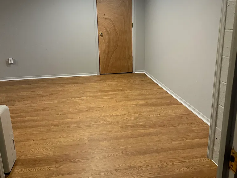 2174 Edgevale Rd — Photo 11