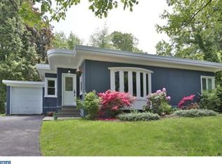 8205 Gladstone Rd, Wyndmoor, PA 19038