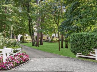 855 Orchard Ln, Syosset, NY 11771