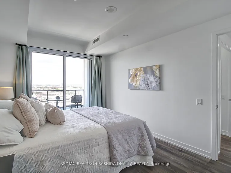 898 Portage Pkwy #1702 — Photo 22