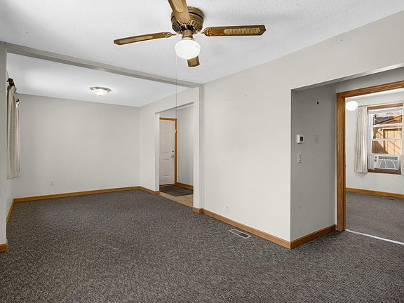 4th image of 2329 Hoxie Ave