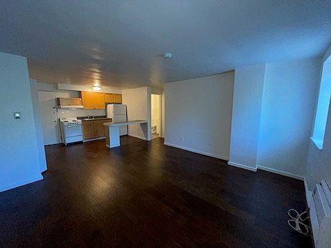 5th image of 4225 Murray Ave #3