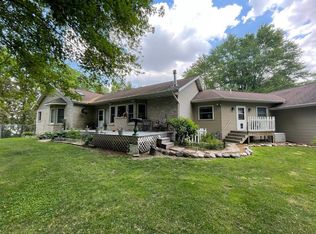 3197 S Baileyville Rd, Freeport, IL 61032